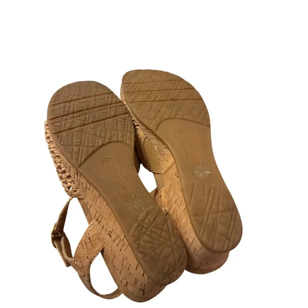 Baretraps Fernelle Women’s Shoes Size 7.5M Natural Mary Jane Low Heel Comfort